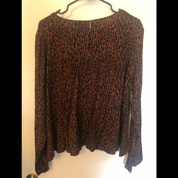 NWT Women’s Gap shirt - Picture 3 of 9